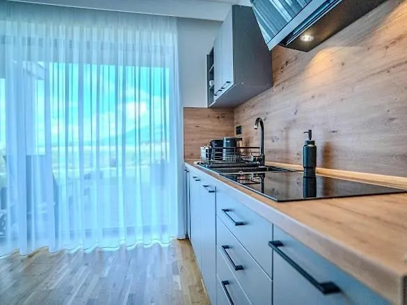 Apartment Vysoke Tatry B For 4 People Mlynica